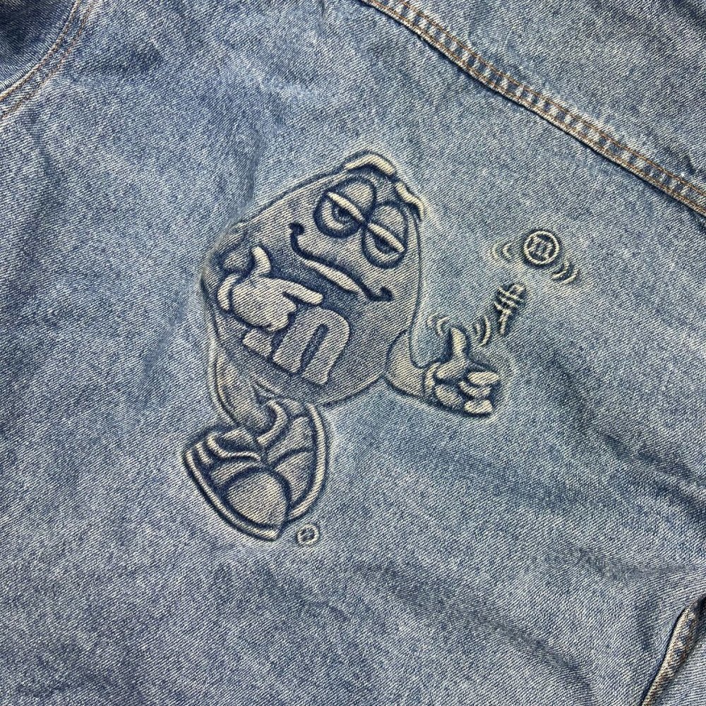 Vintage 90's Planet Mars Yellow Peanut M&M Embossed Denim Jacket - Picture 2 of 8
